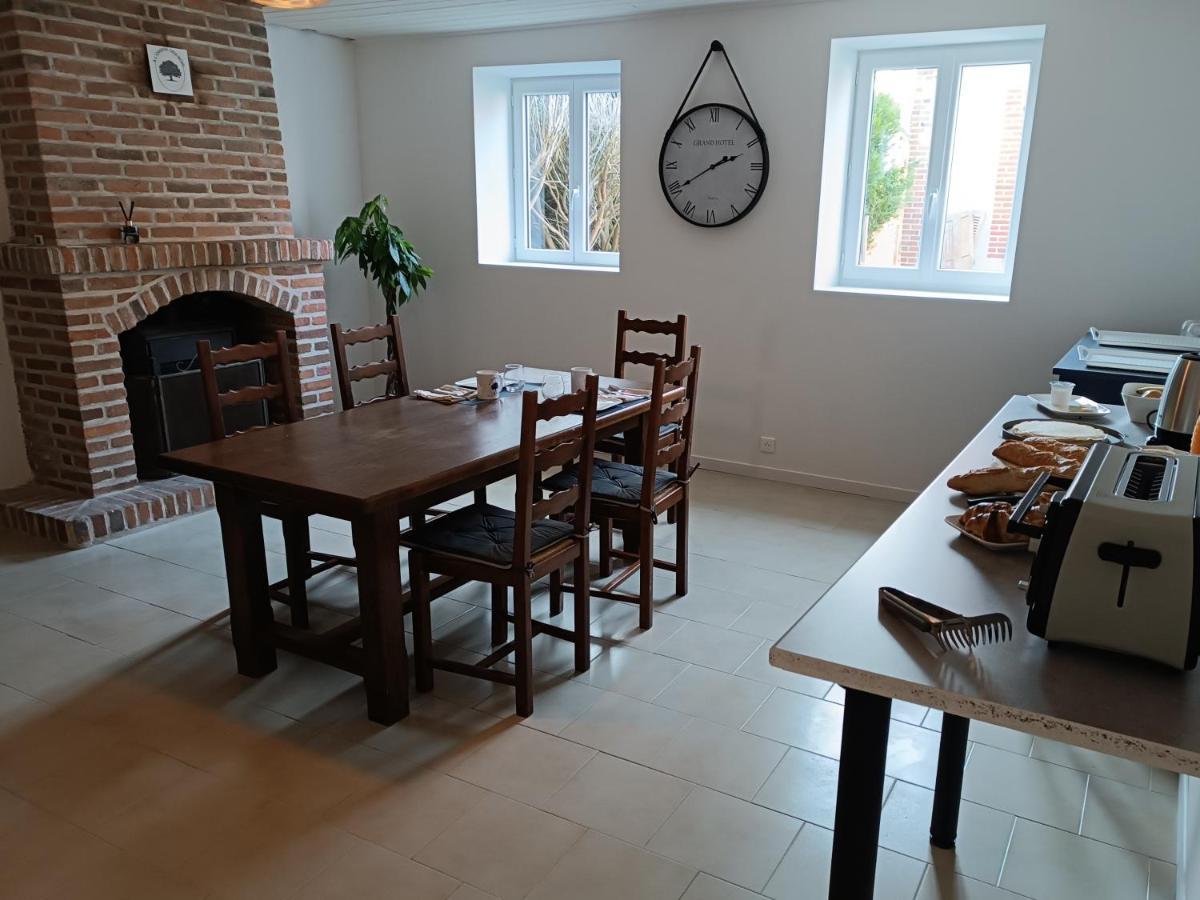 A L'Ombre Des Bois, Chambre Double Confort Neung-sur-Beuvron Екстериор снимка